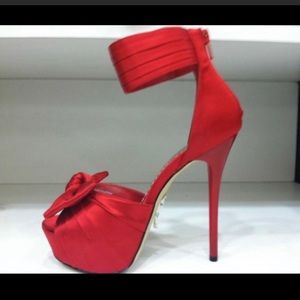Bebe 6inch Red Platform.